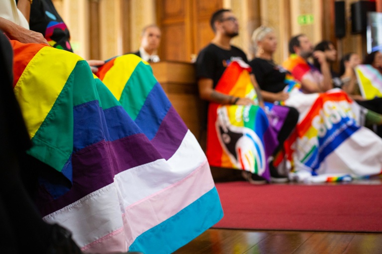 Câmara de Curitiba aprova criação do Conselho Municipal da Diversidade Sexual