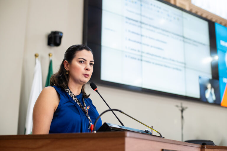 CCJ decide ouvir Prefeitura de Curitiba sobre incentivo a denúncias de corrupção